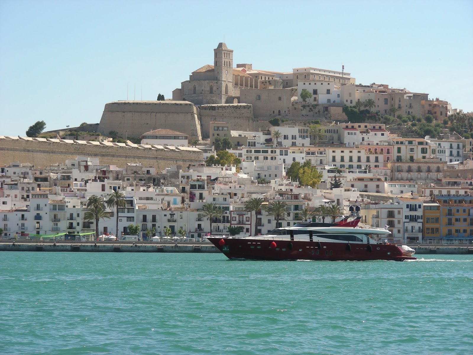 Alquiler de barcos baratos en Ibiza