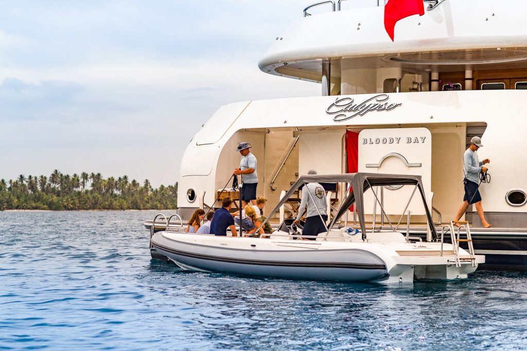 Alquilar barco de lujo en Ibiza