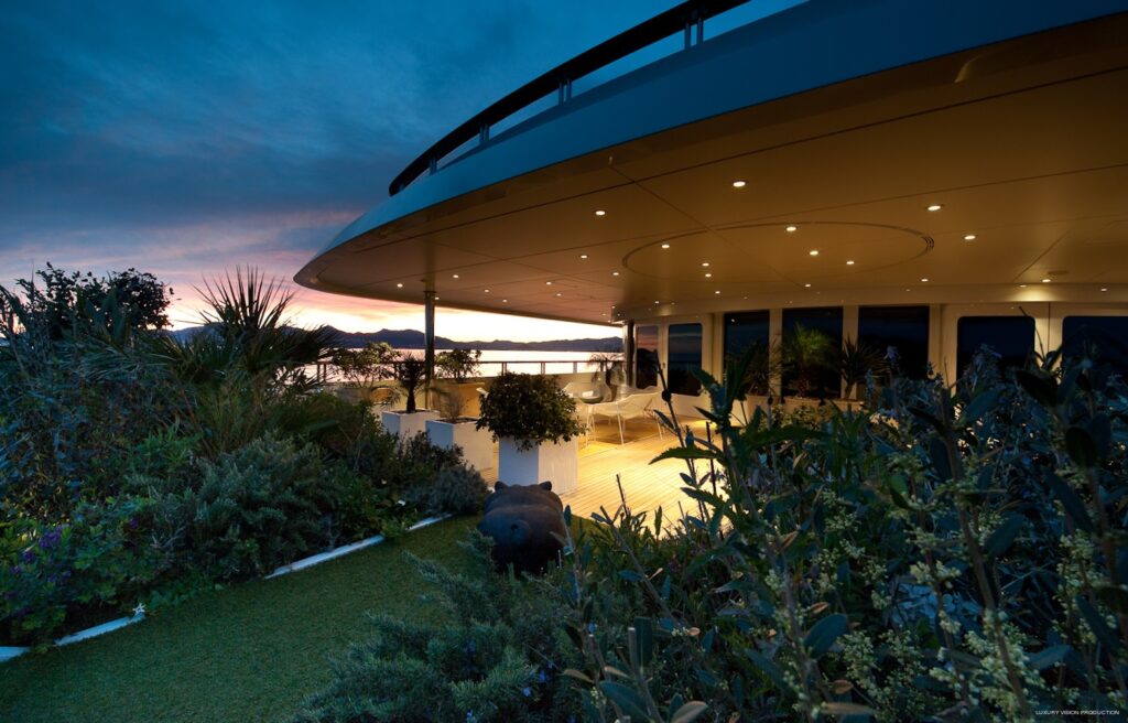 Alquiler de barcos de lujo. Barcos de lujo de alquiler