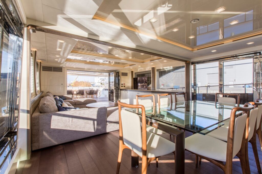 Alquiler de barcos y yates de lujo en Ibiza