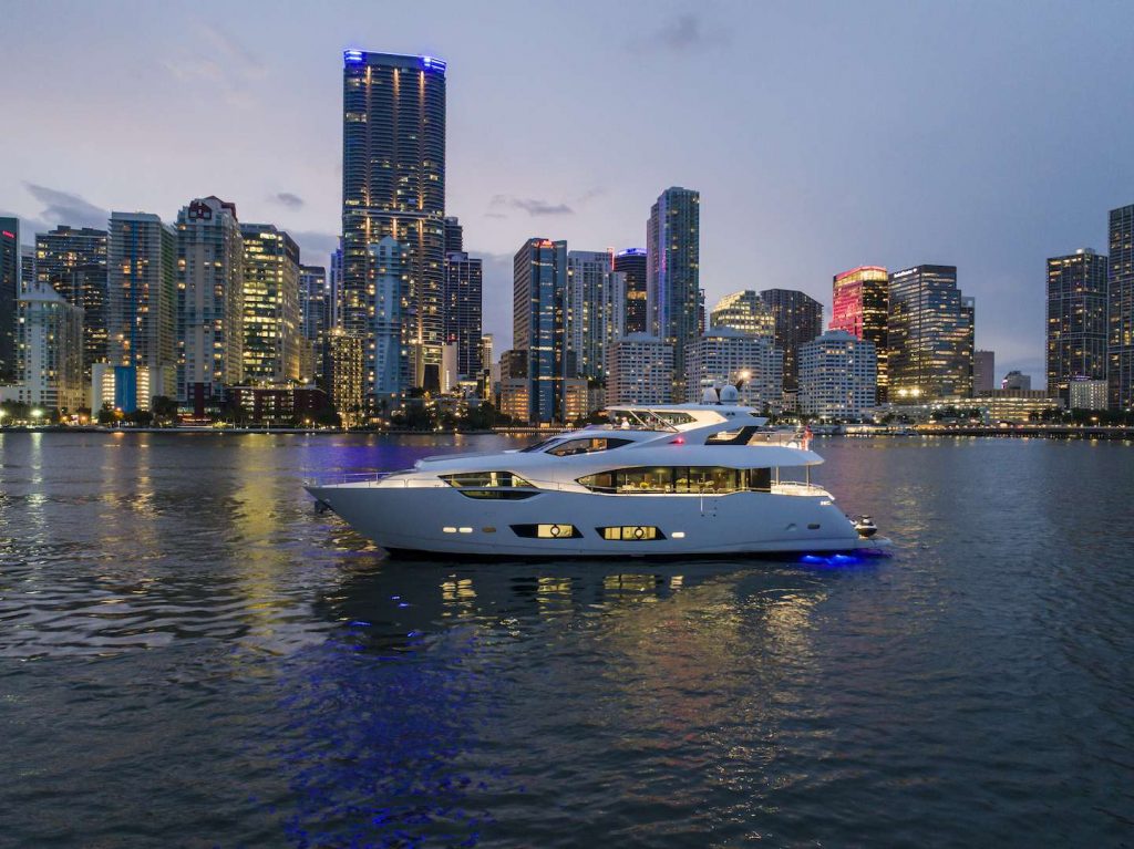 Alquiler de barcos en Ibiza. Aquiler de yates en Ibiza. Barcos baratos de alquiler en Ibiza