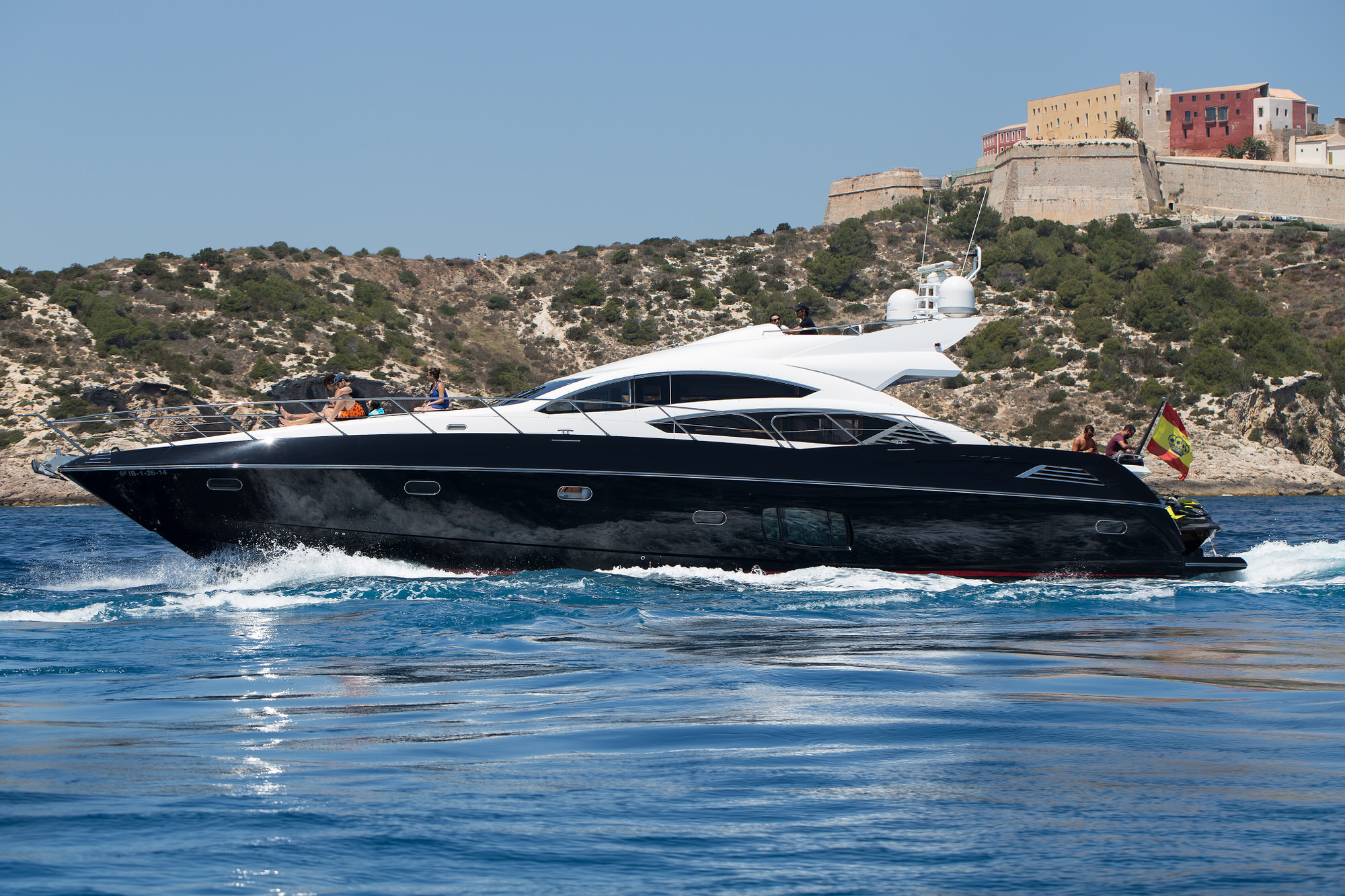 Alquiler de yates en Ibiza. Alquiler de barcos en Ibiza. Alquiler de yates baratos en Ibiza