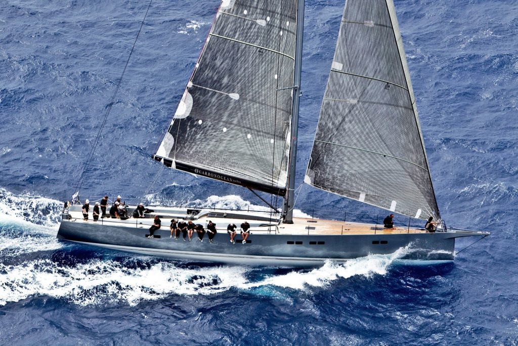Yates de lujo en Ibiza: Carbon Ocean