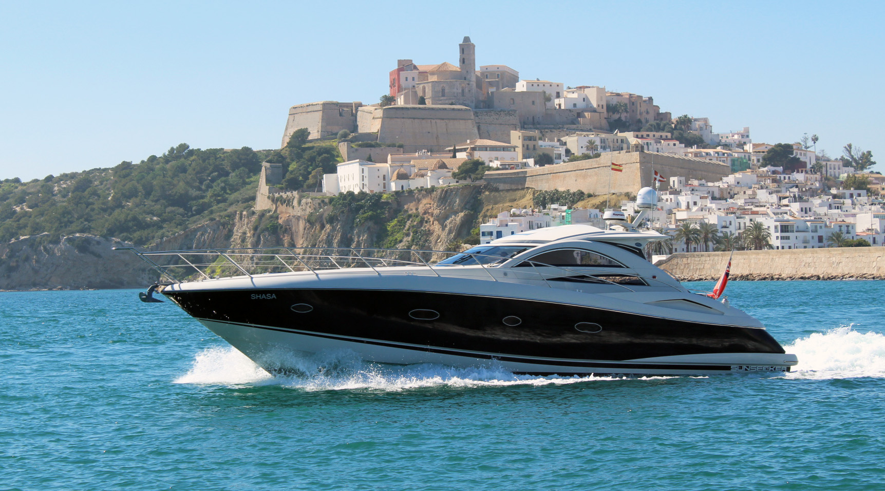 Alquiler de yates en Ibiza. Alquiler de barcos en Ibiza. Alquiler de yates baratos en Ibiza