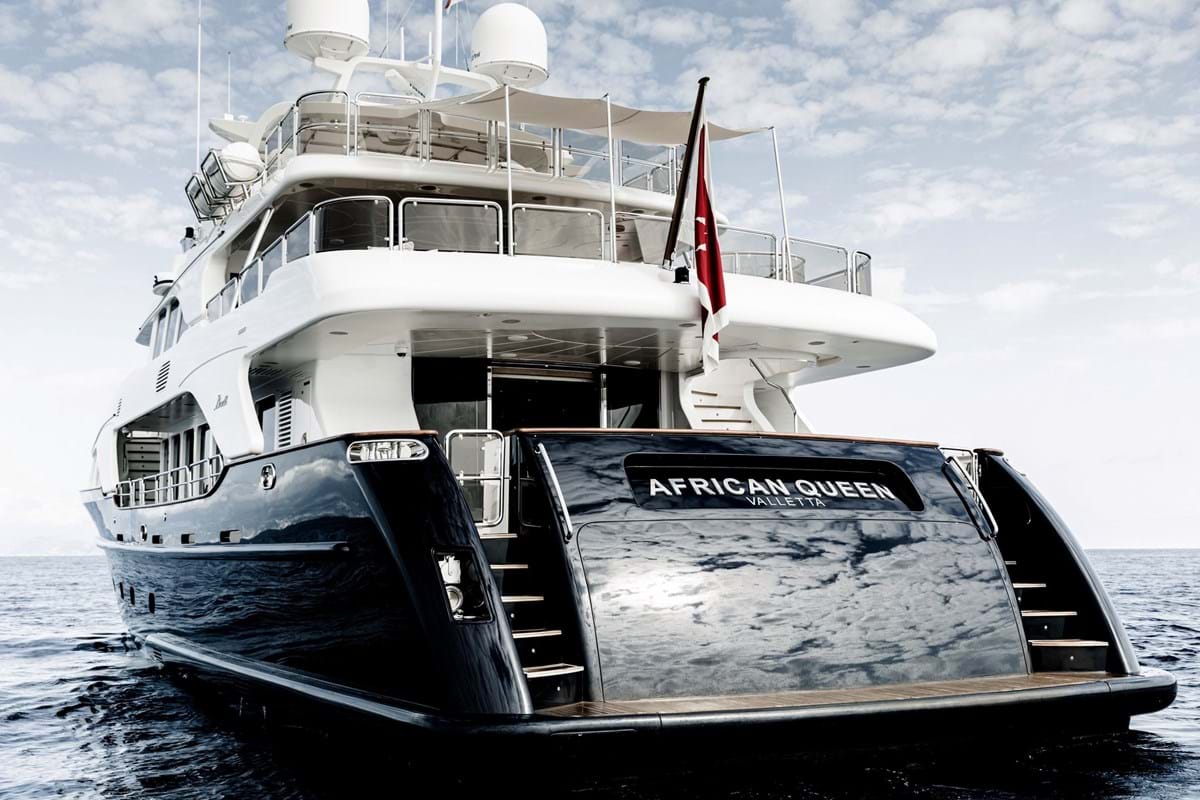 Alquiler de yates en Ibiza. Alquiler de barcos en Ibiza. Alquiler de yates baratos en Ibiza